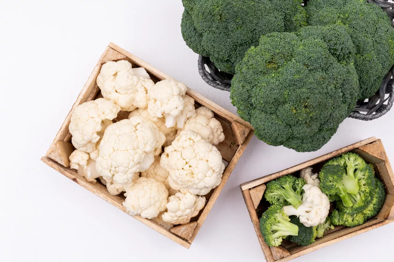 &lt;p&gt;Rośliny kapustowate, czyli między innymi brokuły i kalafior, to jedne z ważniejszych produktów w diecie osób chorujących na wrzody żołądka&lt;/p&gt;