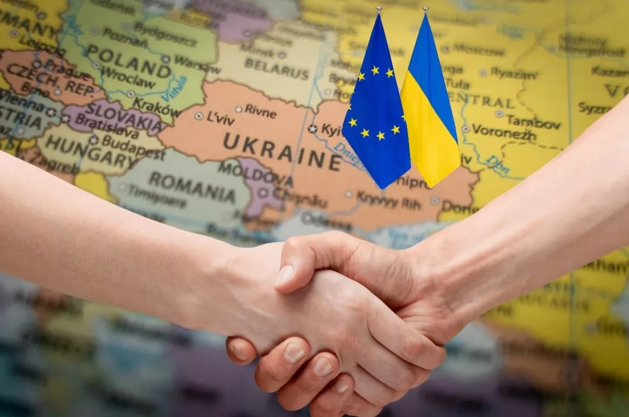 Parlament Europejski zatwierdził wczoraj przedłużenie bezcłowego handlu UE z Ukrainą do &lt;strong&gt;5 czerwca 2025 r. &lt;/strong&gt;Do tego czasu towary rolne z Ukrainy będą wjeżdżały bez cła i kontyngentów.