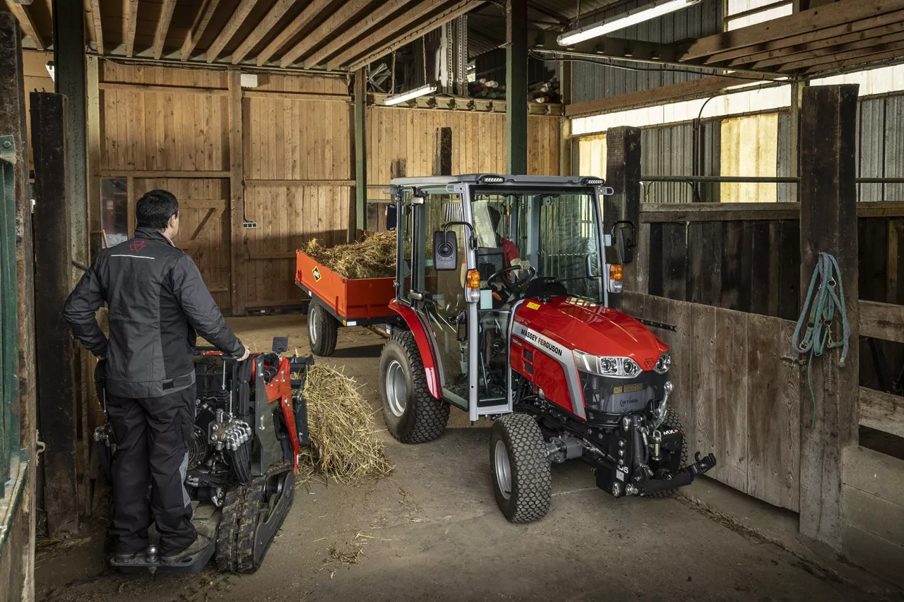 Massey Ferguson wprowadza nowe ciągniki serii 1M, które zastąpią dotychczasowe modele 1520 i 1525.