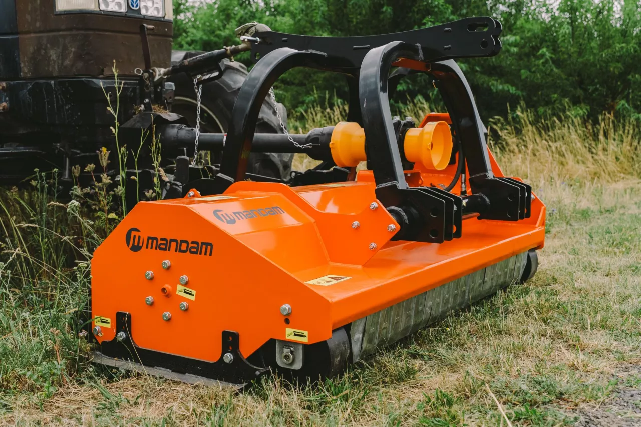 Mandam wprowadził do swojej oferty 4 nowe kosiarki bijakowe