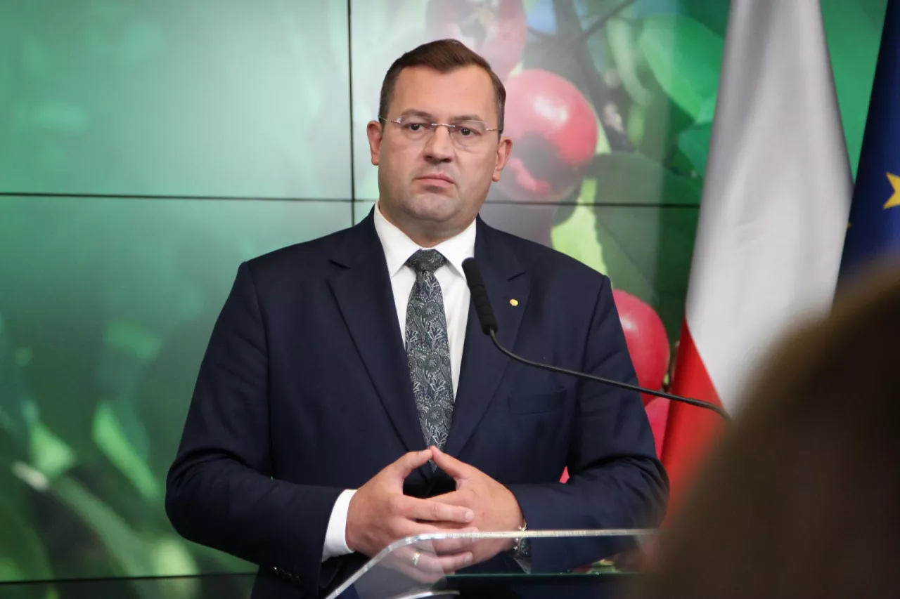 69 mln zł na rekompensaty dla rolników. ”Pieniądze trafią tam, gdzie są najbardziej potrzebne”