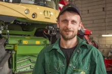 Przygotowanie sieczkarni do zbiorów kukurydzy jak przygotować sieczkarnię polową do zbioru kukurydzy przezbrojenie sieczkarni Krone