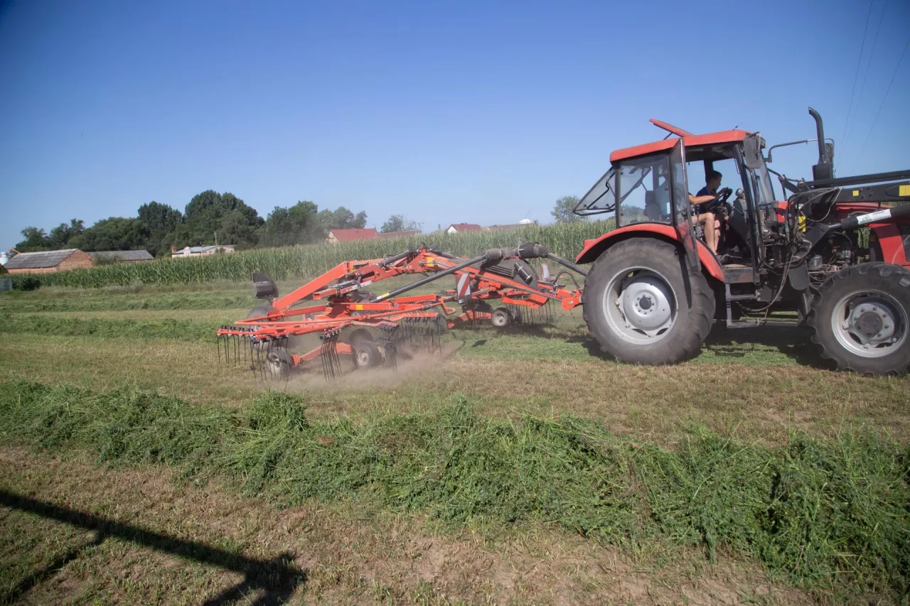 użytki zielone, zgrabiarka