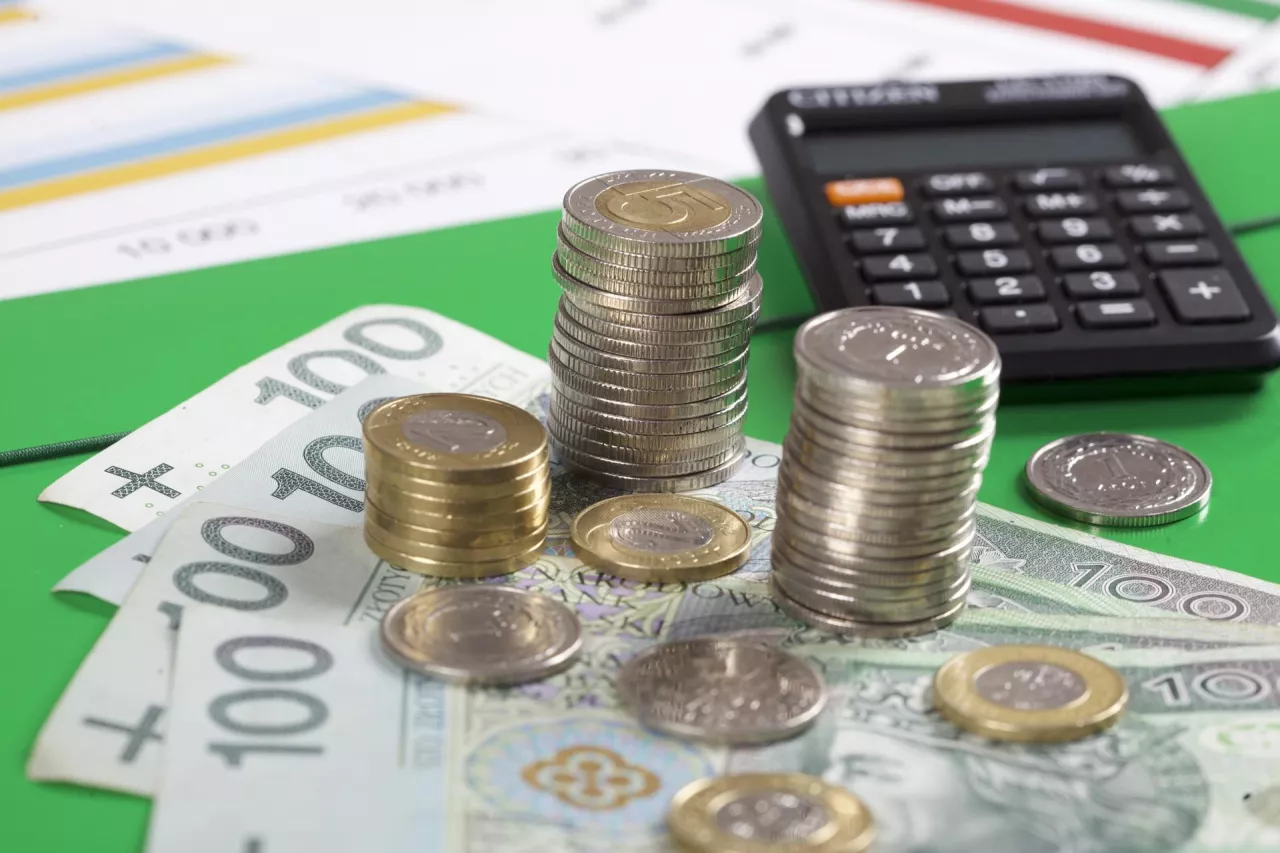 Samochód z firmy żony do gospodarstwa męża: jak rozliczyć VAT przy zmianie użytkownika pojazdu?