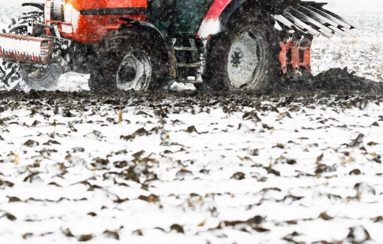 ciągnik, zima