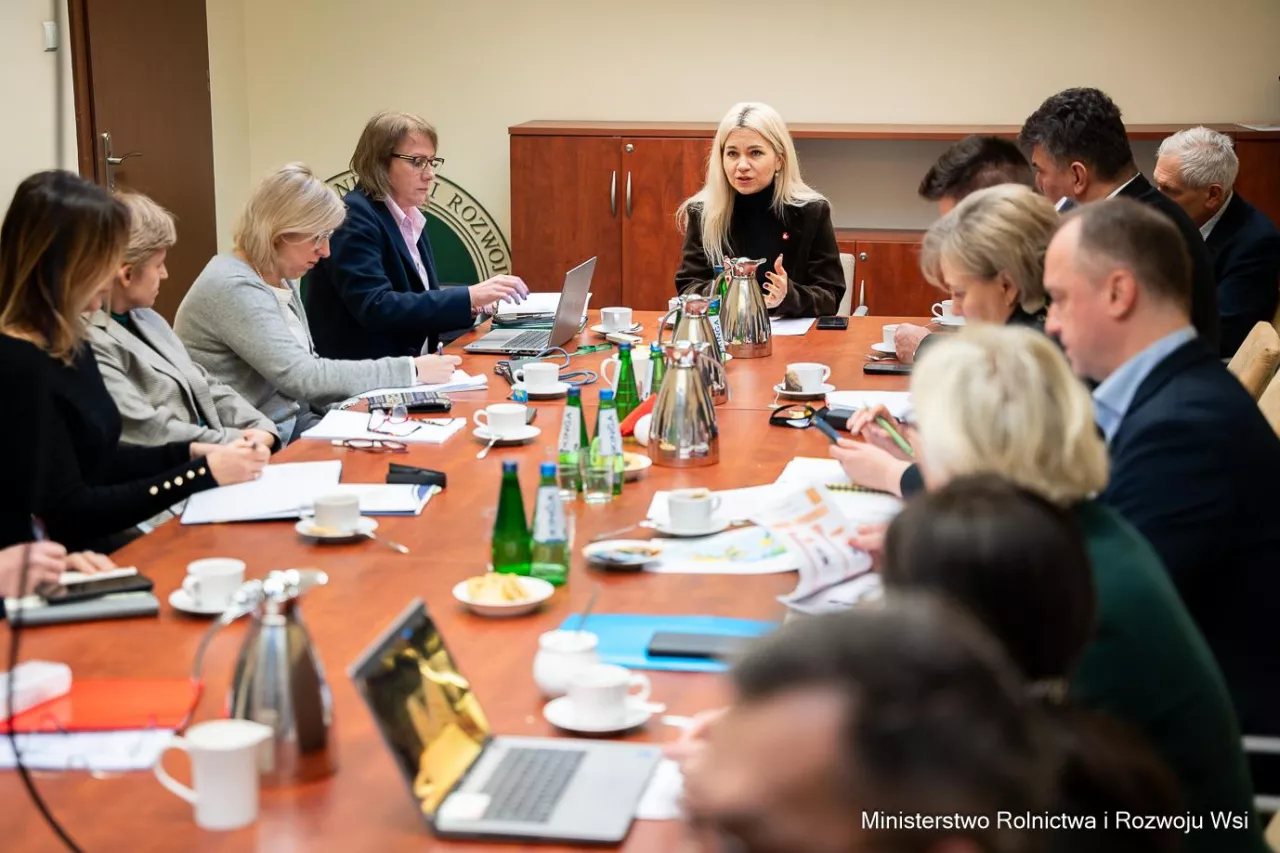 Spotkanie ws. eksportu polskiego zboża z udziałem wiceminister Małgorzaty Gromadzkiej (fot. MRiRW)