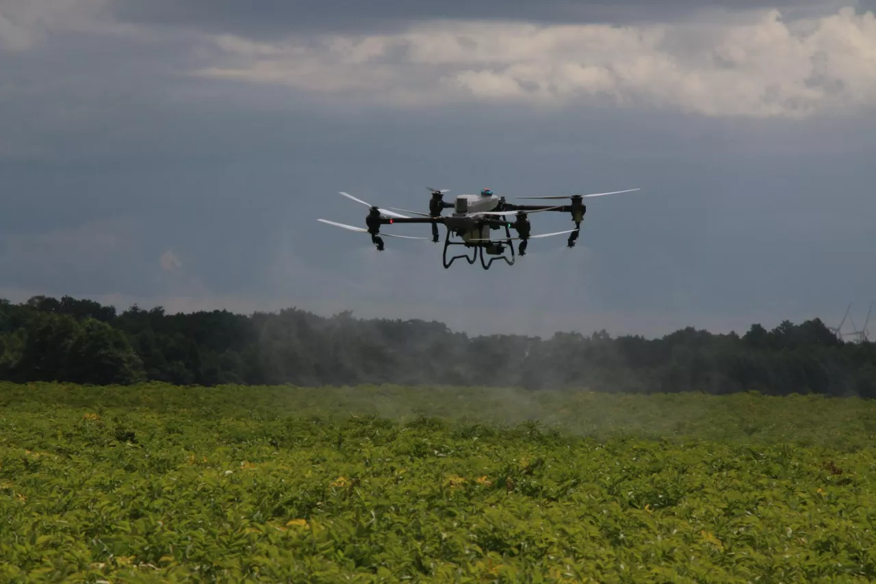 To zmieni opryski w Polsce? Ministerstwo otwiera furtkę dla dronów
