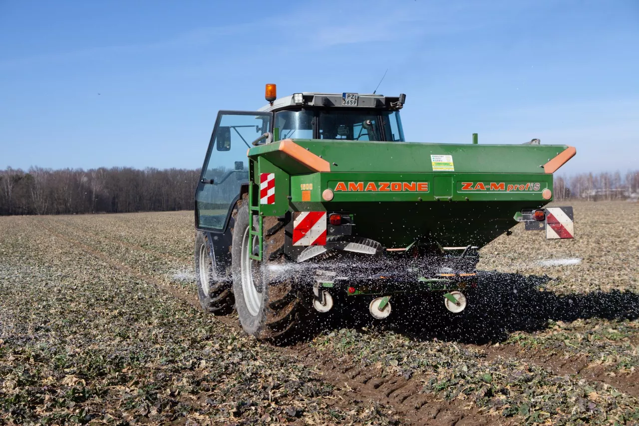 Wiosenne rozsiewanie azotu