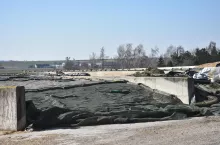 Warto zadbać o bardzo dobre ubicie jak i okrycie pryzmy czy też silosu zabezpieczające przed dostępem tlenu